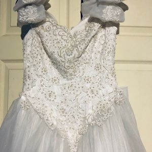 Bonny Bridal Wedding Dress